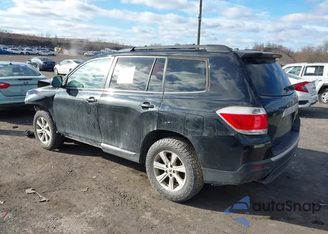 2012 Toyota Highlander Base V6 из США, поврежденный, VIN 5TDBK3EHXCS153120